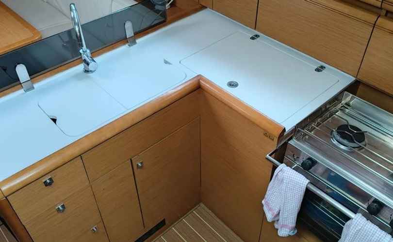 Photo Sun Odyssey 379 (2013)