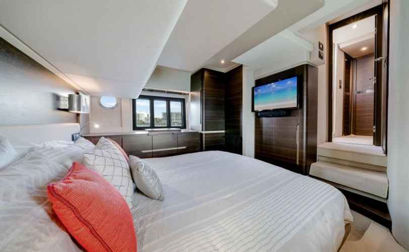 Photo Azimut 50 (2017)