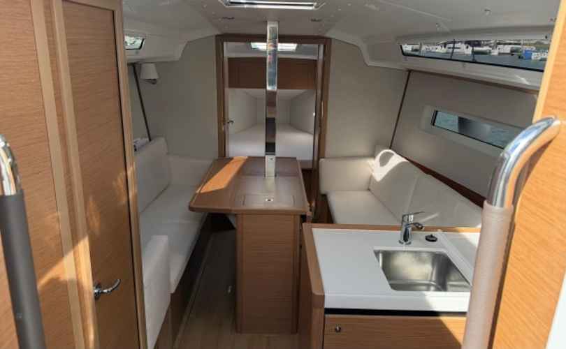 Photo Sun Odyssey 350 (2025)