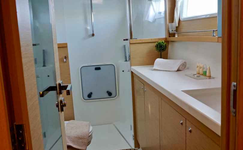 Photo Lagoon 450 F (2019)