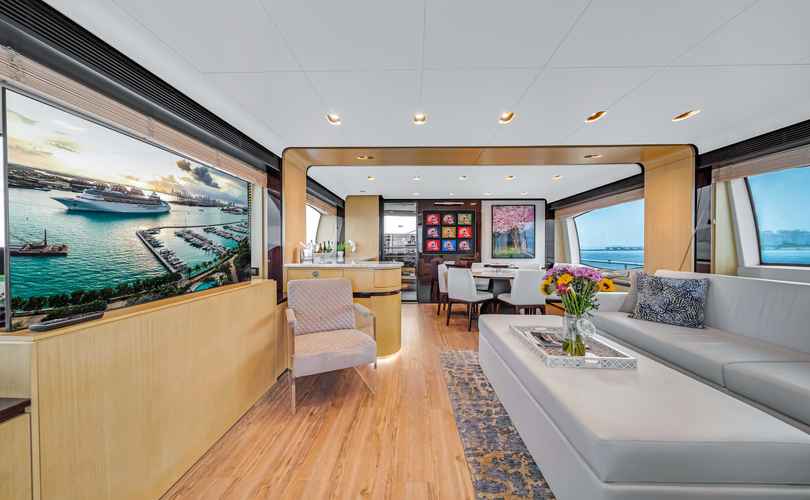 Photo Azimut 84 (2013)