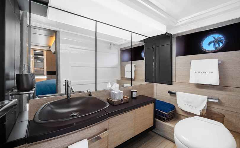 Photo Azimut 64 Fly (2013)