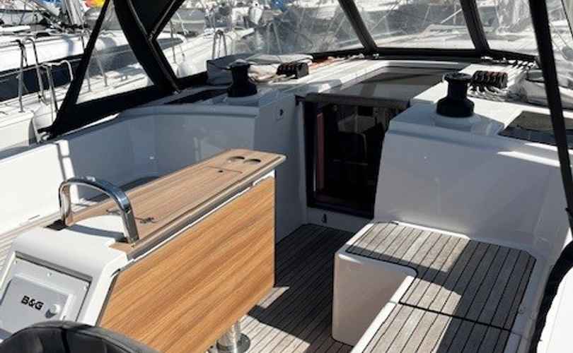 Photo Bavaria C42 (2024)