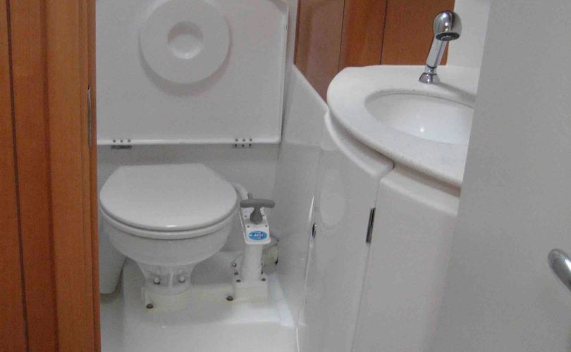 Photo Lagoon 440 (2006)