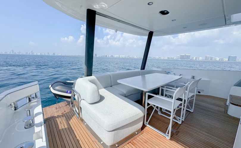 Photo Azimut 68 Fly (2023)