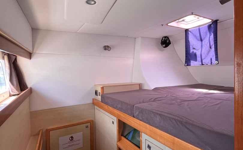 Catana 47