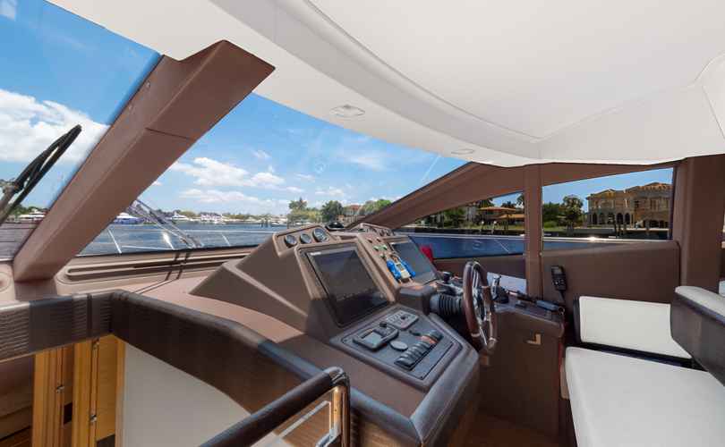 Photo Azimut 64 Fly (2013)