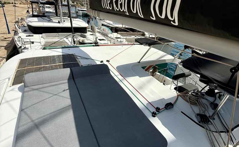 Lagoon 42