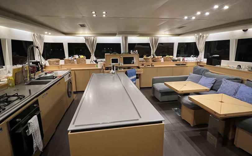 Photo Lagoon 620 (2016)