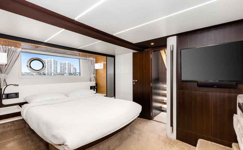 Photo Azimut 66 (2016)