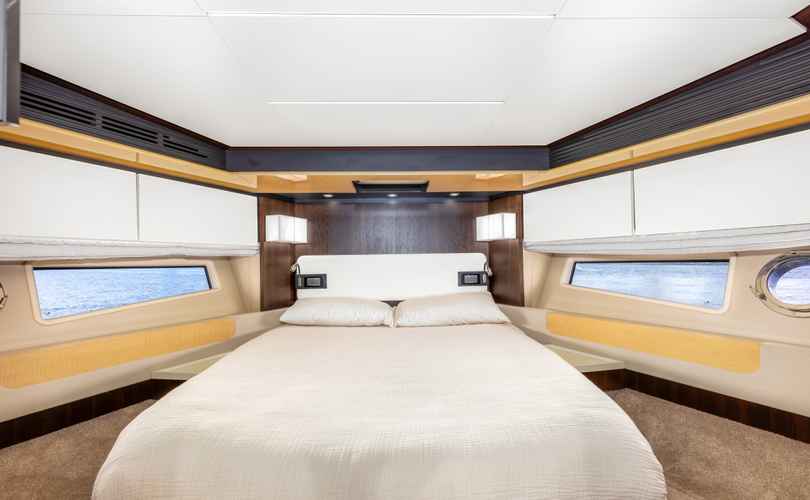 Photo Azimut 66 (2016)