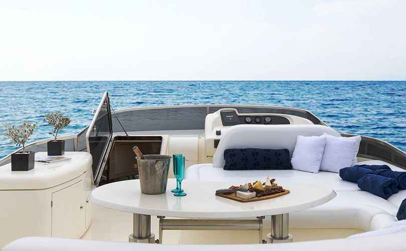 Photo Azimut 74 (2003)