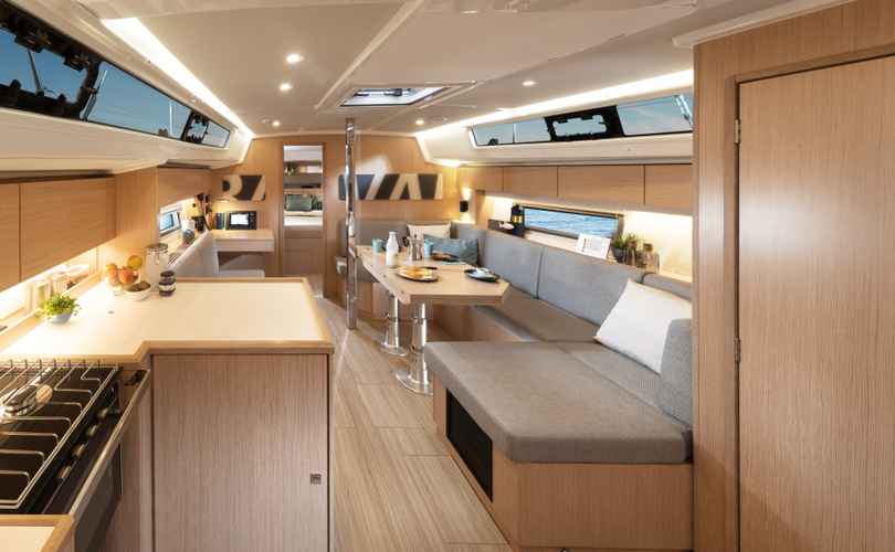 Photo Bavaria C42 (2025)