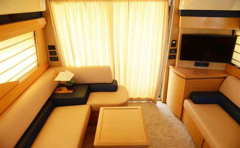 Photo Azimut 43 Fly (2010)