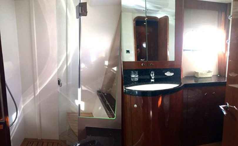 Photo Princess Flybridge 67 (2008)