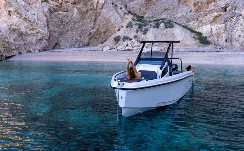 Photo Protagon 25 Sundeck (2024)
