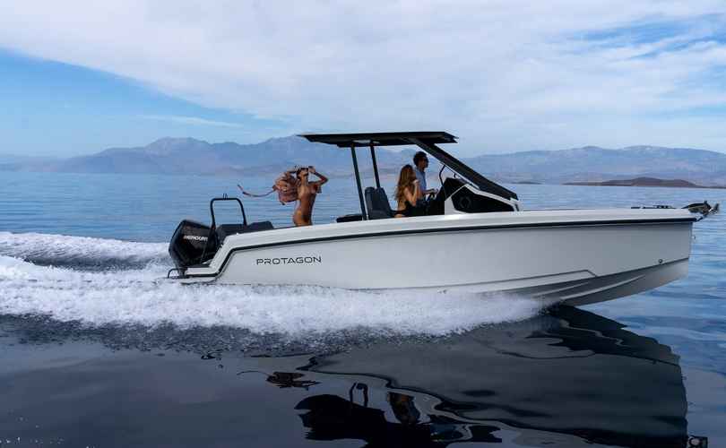 Photo Protagon 25 Sundeck (2024)