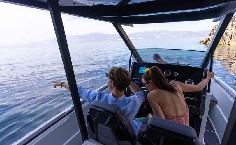 Photo Protagon 25 Sundeck (2024)