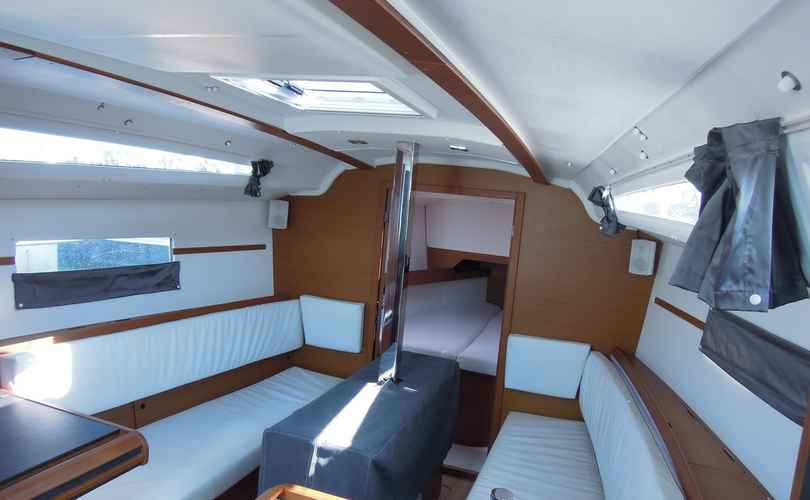 Sun Odyssey 349