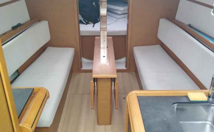 Sun Odyssey 349
