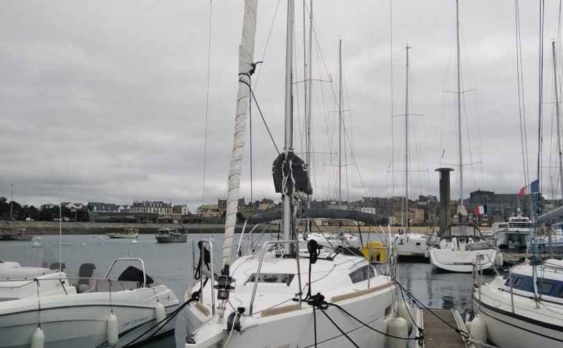 Sun Odyssey 349