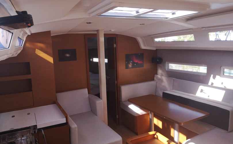Sun Odyssey 410