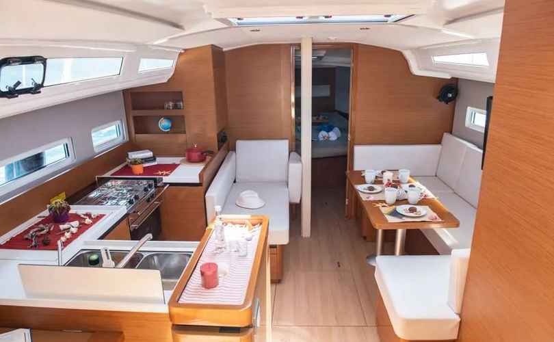 Sun Odyssey 410