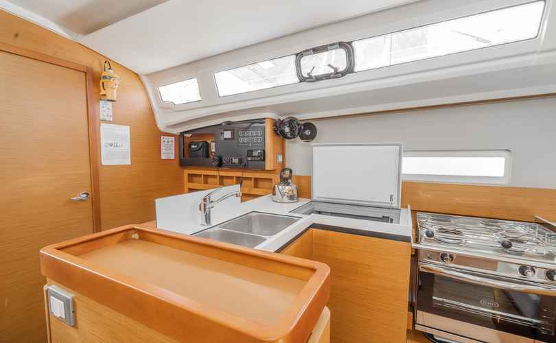 Sun Odyssey 410