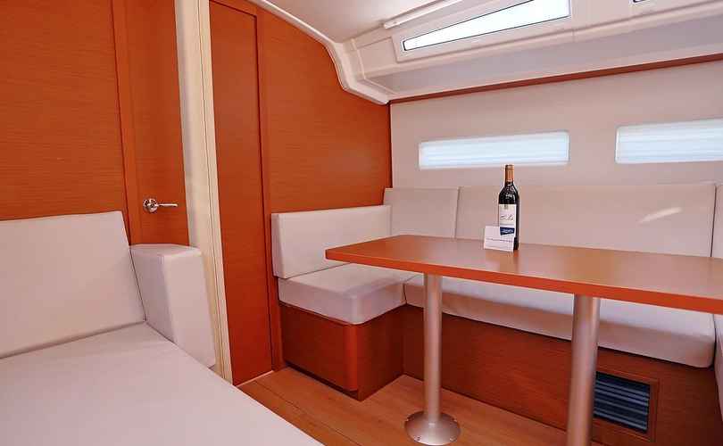 Photo Sun Odyssey 410 (2022)
