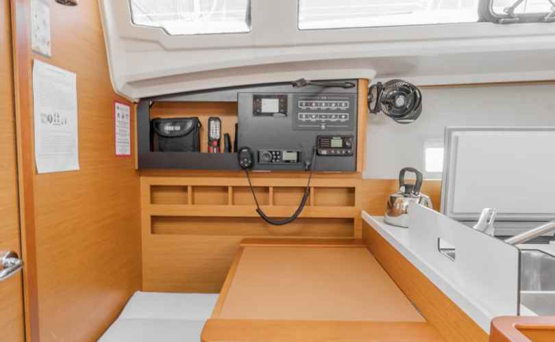 Sun Odyssey 410