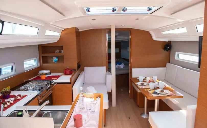 Sun Odyssey 410