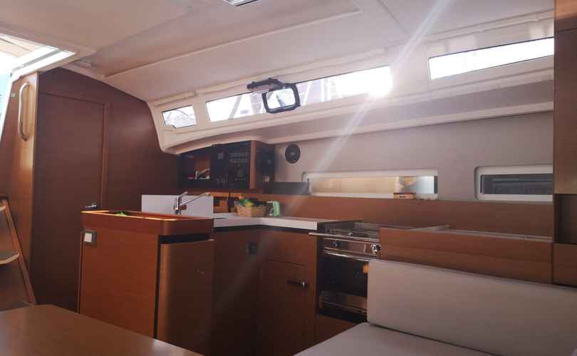 Sun Odyssey 410
