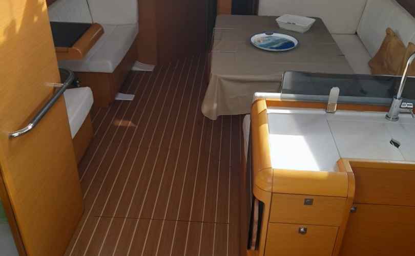 Photo Sun Odyssey 439 (2013)