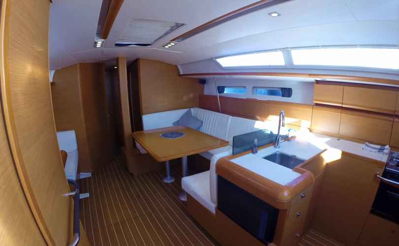 Photo Sun Odyssey 439 (2013)