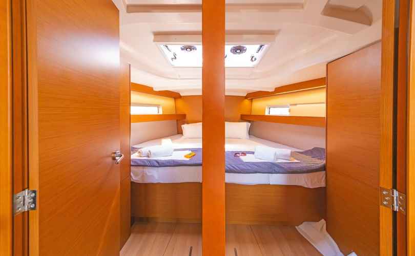 Sun Odyssey 440