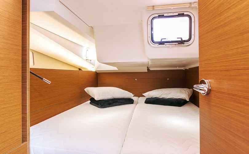 Sun Odyssey 440