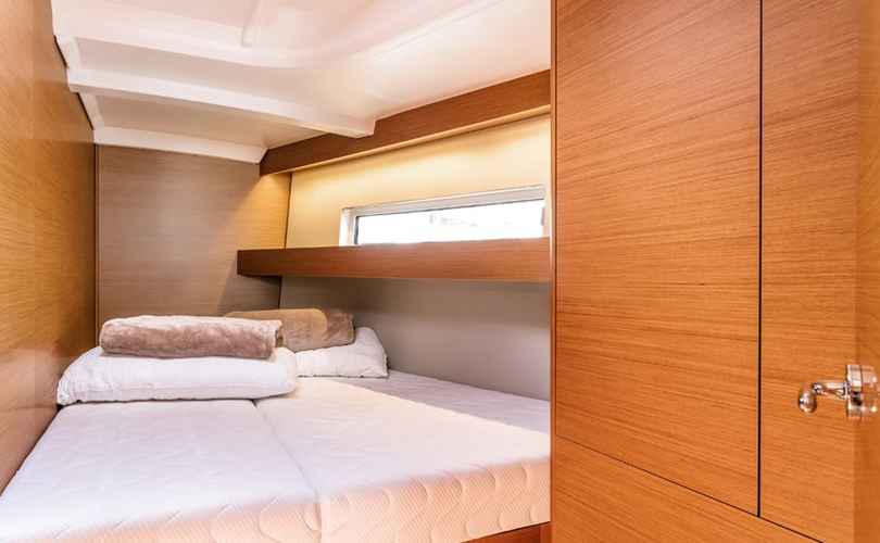 Sun Odyssey 440