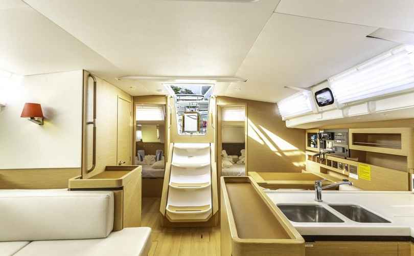 Sun Odyssey 490