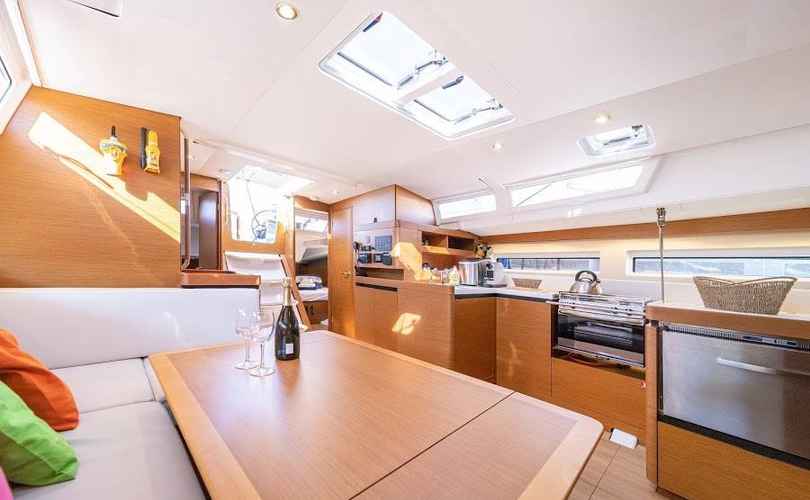 Sun Odyssey 490