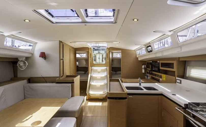 Sun Odyssey 490