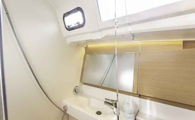 Sun Odyssey 490