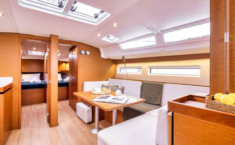 Sun Odyssey 490