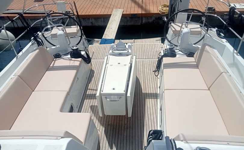 Sun Odyssey 490
