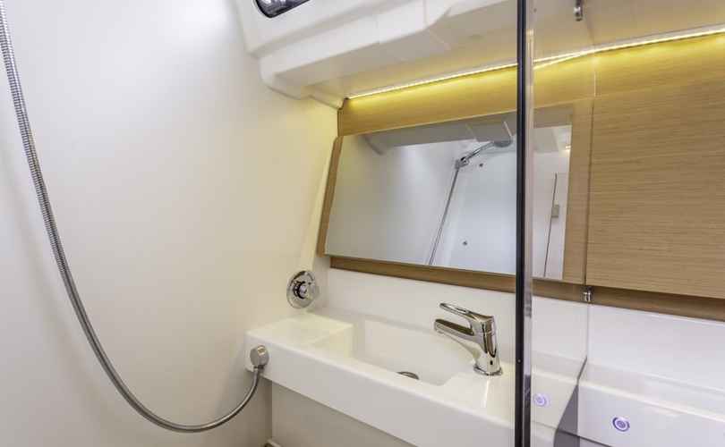 Sun Odyssey 490