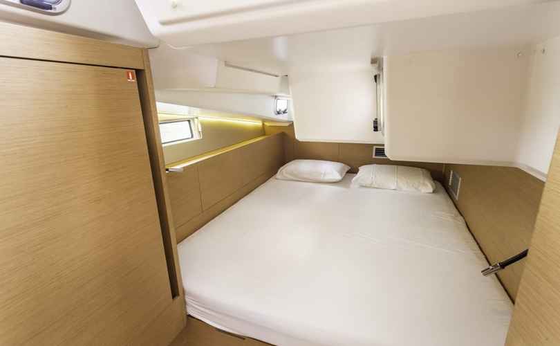Sun Odyssey 490