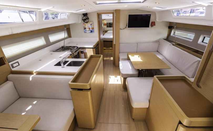 Sun Odyssey 490