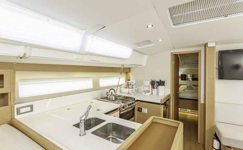 Sun Odyssey 490