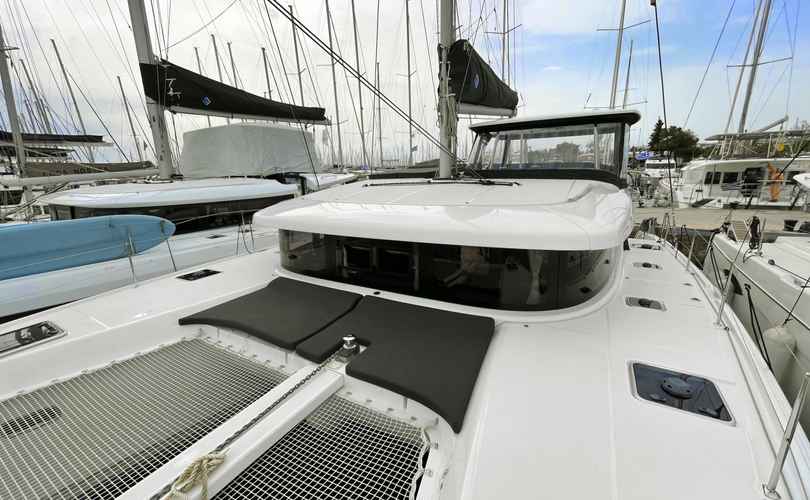 Lagoon 42