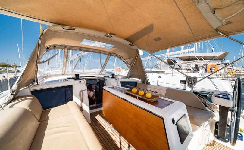 Dufour 390 Grand Large