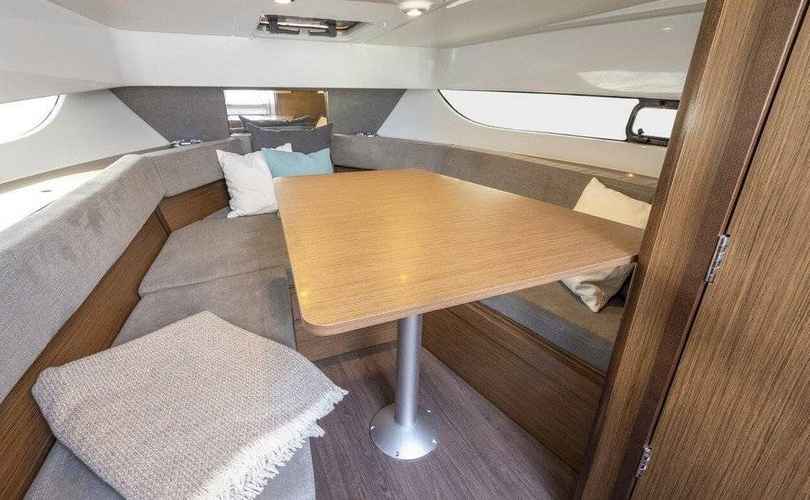 Photo Flyer 9 Sundeck (2025)